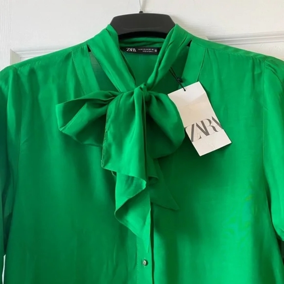 Zara blouse with tied bow - Picture 5 of 5